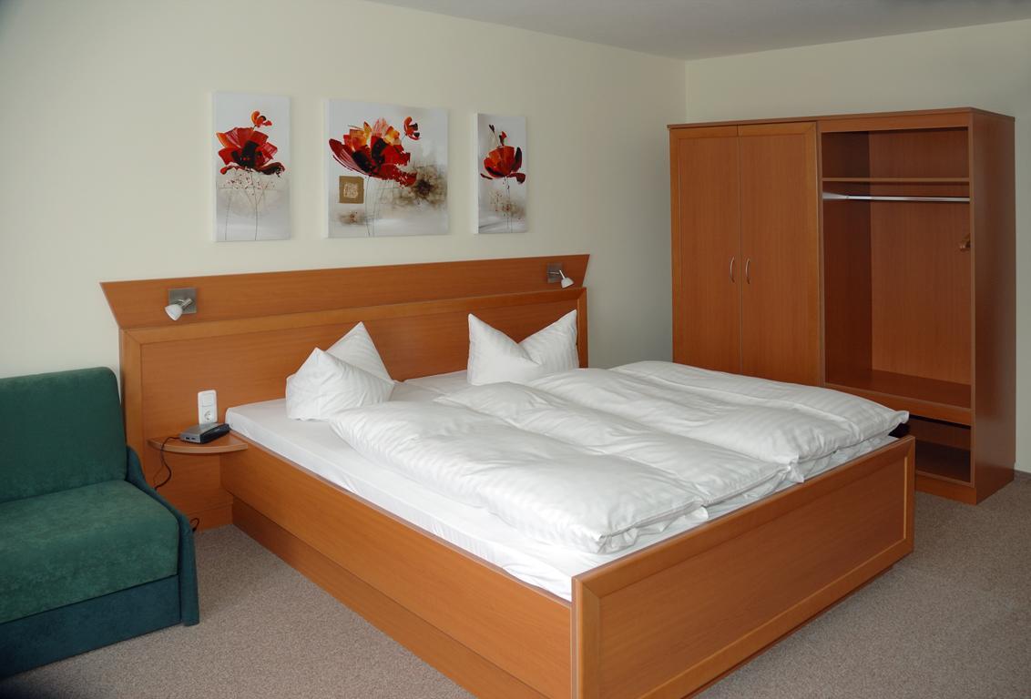Hotel Zur Wildtranke Шпремберг Екстериор снимка