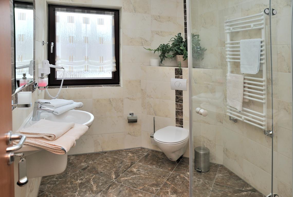 Hotel Zur Wildtranke Шпремберг Екстериор снимка