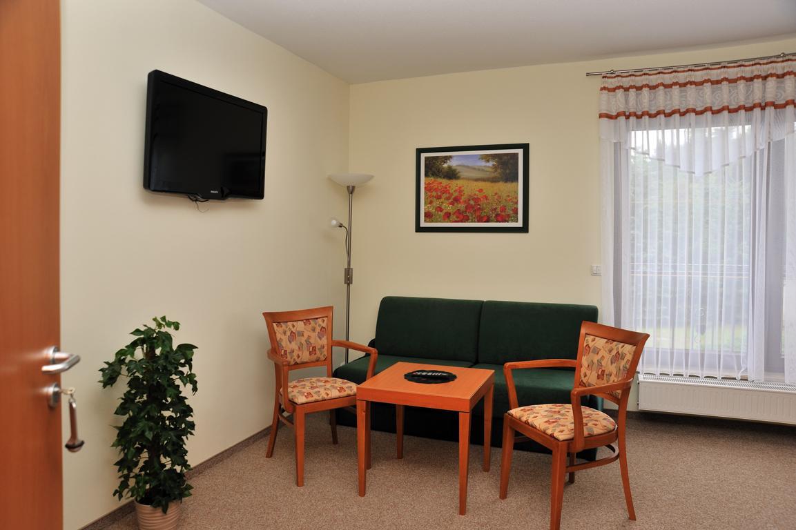 Hotel Zur Wildtranke Шпремберг Екстериор снимка
