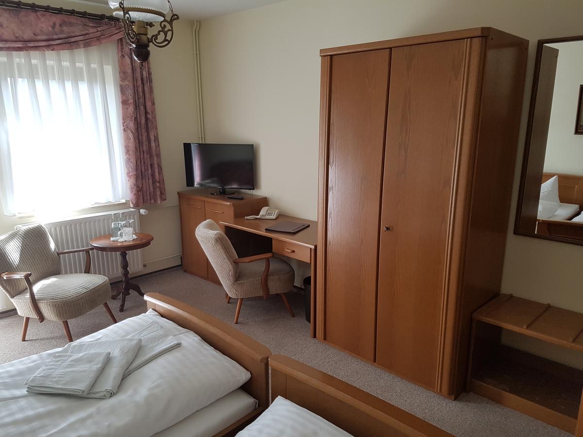 Hotel Zur Wildtranke Шпремберг Екстериор снимка