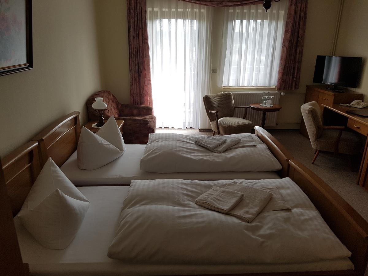 Hotel Zur Wildtranke Шпремберг Екстериор снимка